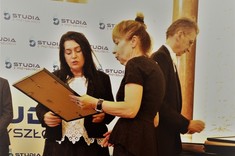 [FOTO] Certyfikat „Studia z przyszłością” dla kierunku technologia chemiczna